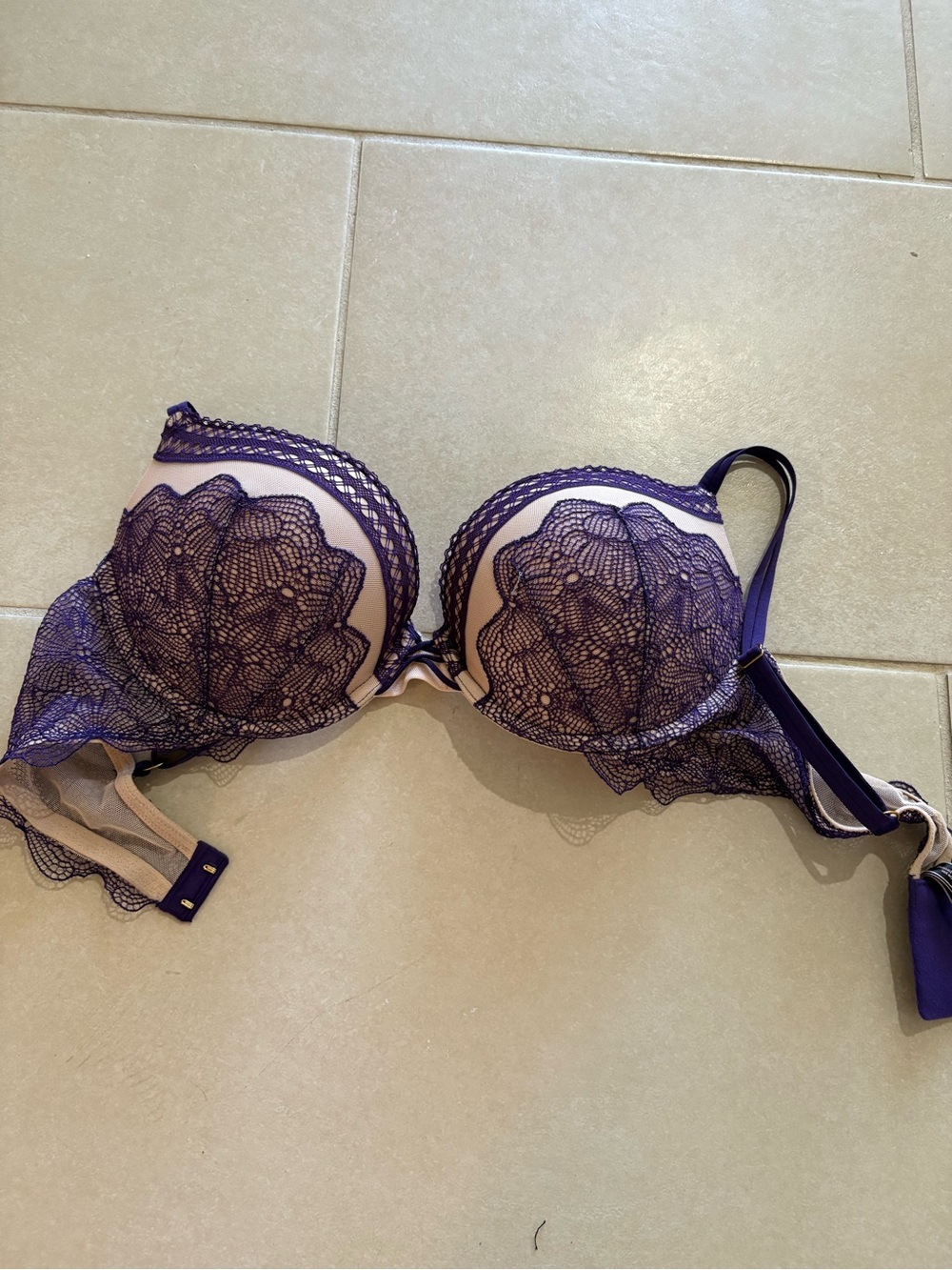 Victoria Secret Purple Beige Lace Bombshell Plunge Bra 36C Y2K Push Up